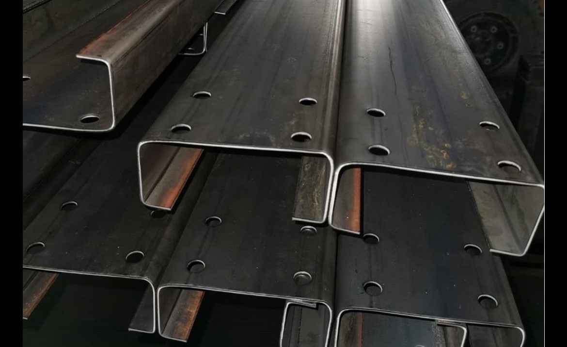 قطاعات حديد متنوعة